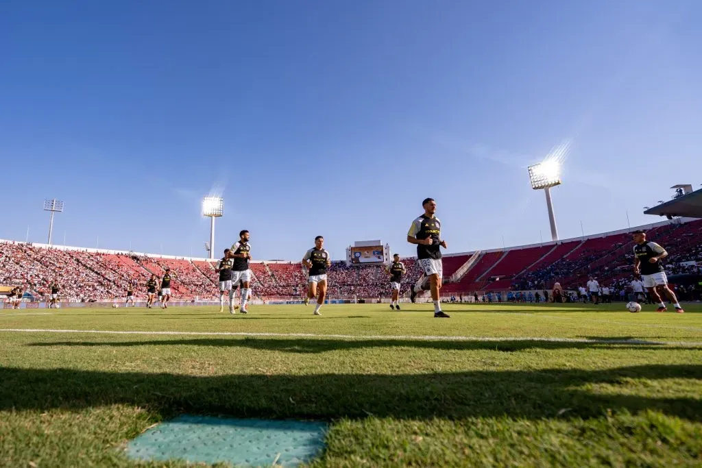 El calentamiento previo de Colo Colo en la Supercopa. (Foto: Guillermo Salazar/DaleAlbo)