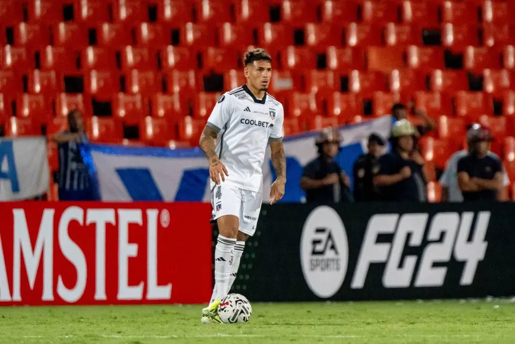 Alan Saldivia jugando en Mendoza ante Godoy Cruz