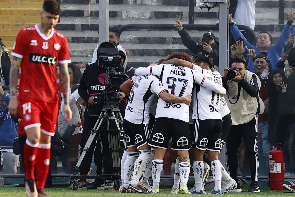 El Cacique celebró contra Unión La Calera el año pasado en el Monumental