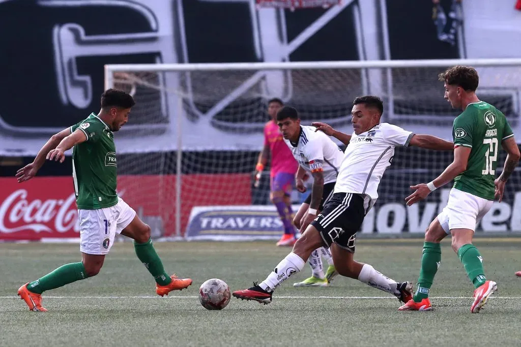 Vicente Pizarro en el partido de Colo Colo en La Florida. (Foto: Photosport)