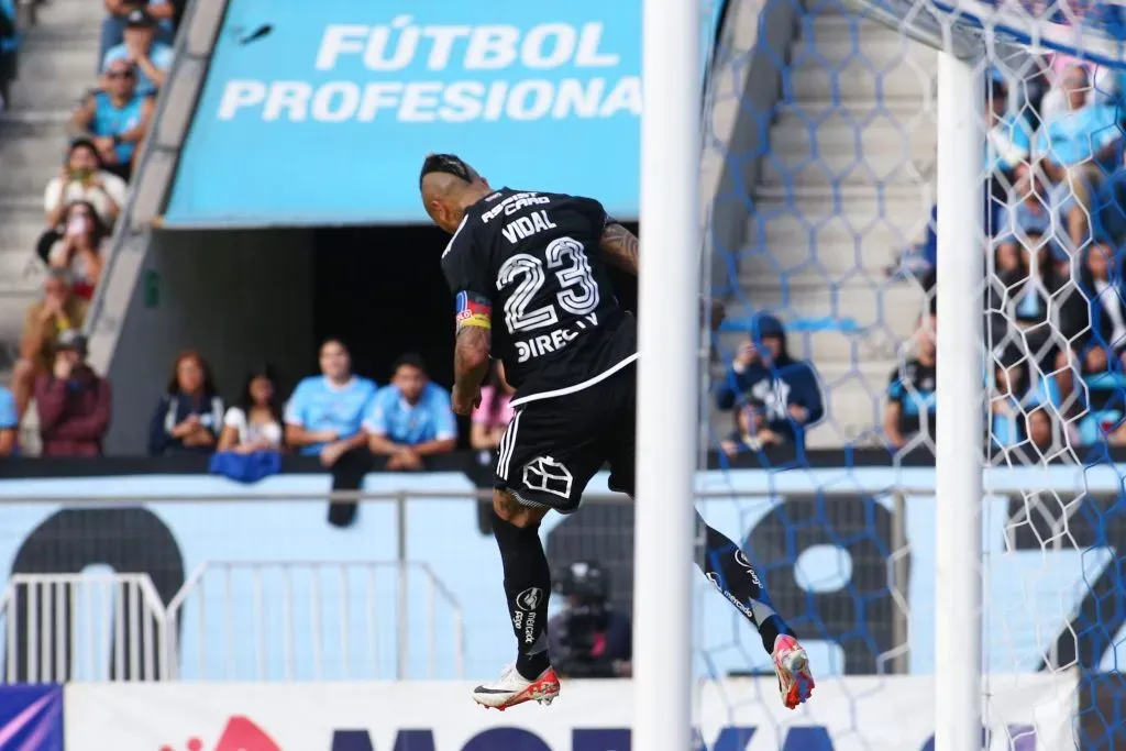 El Cacique goleó a Deportes Iquique y llega con la confianza a tope a buscar la clasificación a octavos de Copa Libertadores ante Cerro Porteño. Foto: Photosport.