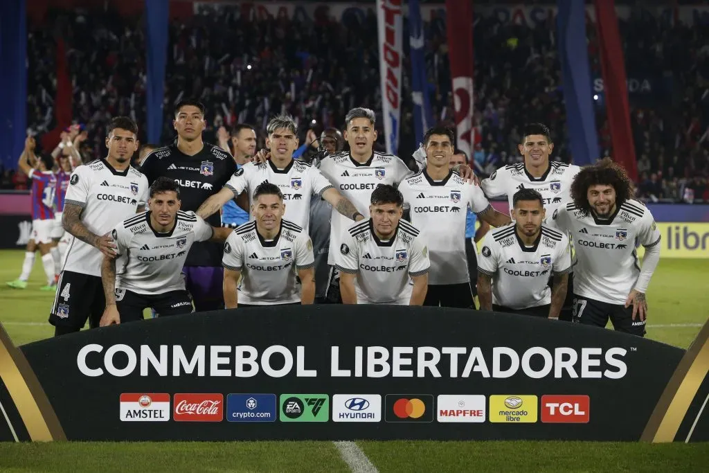 Formación de Colo Colo vs Cerro Porteño en Copa Libertadores. (Foto: Photosport)