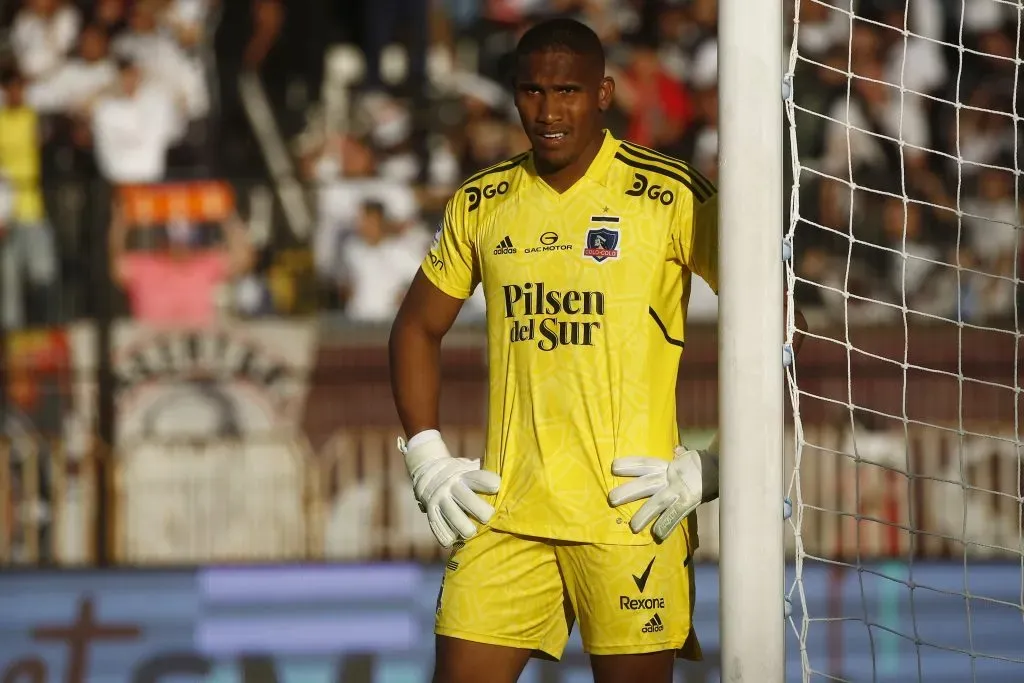 La sentida reflexión de Omar Carabalí tras su participación en Colo Colo. Foto: Photosport.