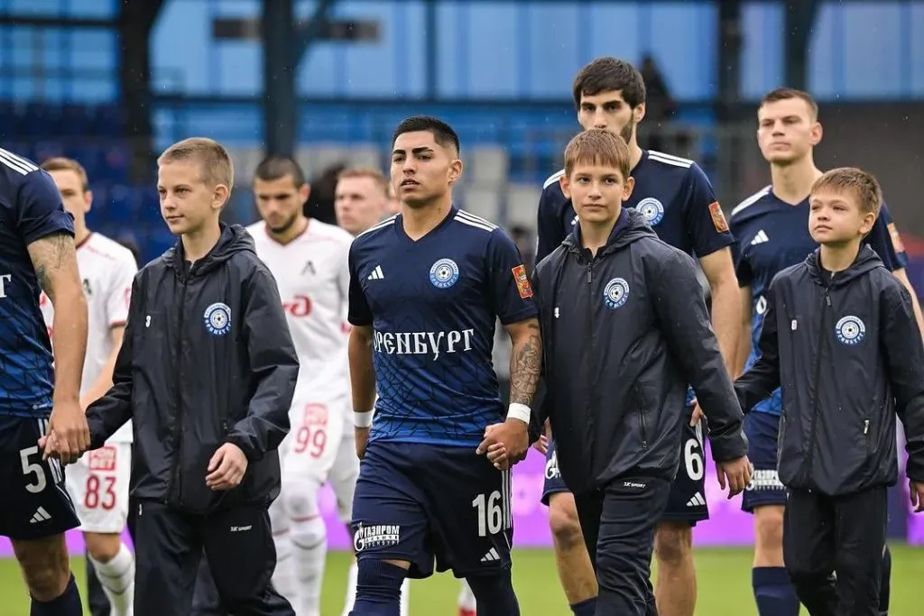 Jordhy Thompson en el Orenburg FC. (Foto: Instagram)