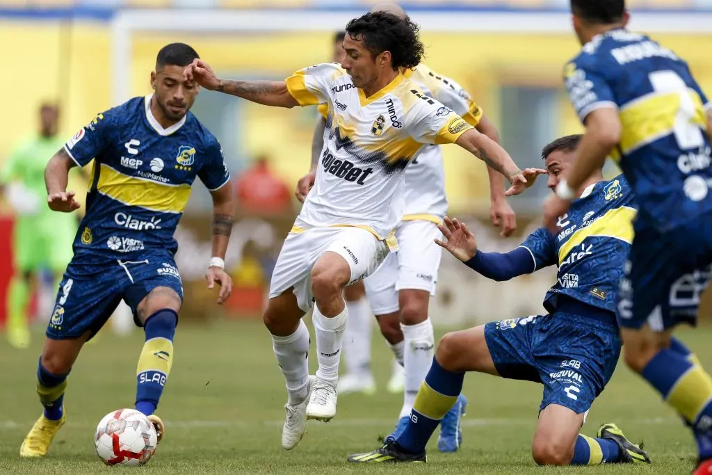 Cabral jugaría este segundo semestre en Everton, para luego partir a México | Foto: Photosport