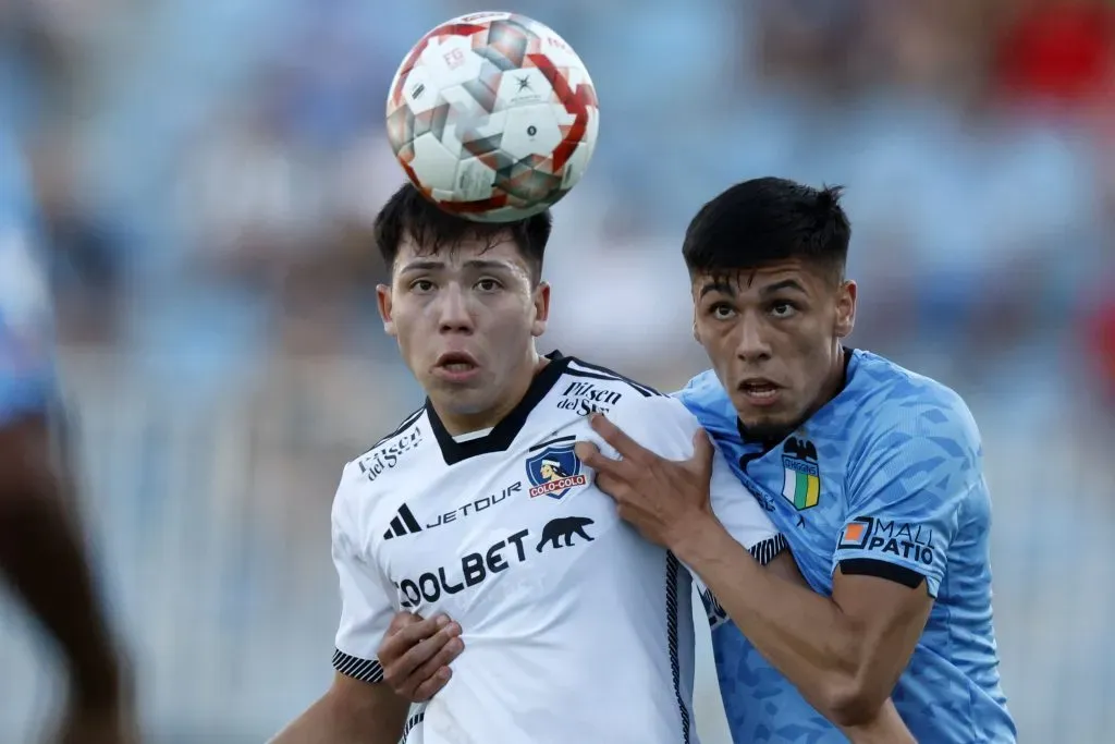 Leandro Hernández con la camiseta de Colo Colo