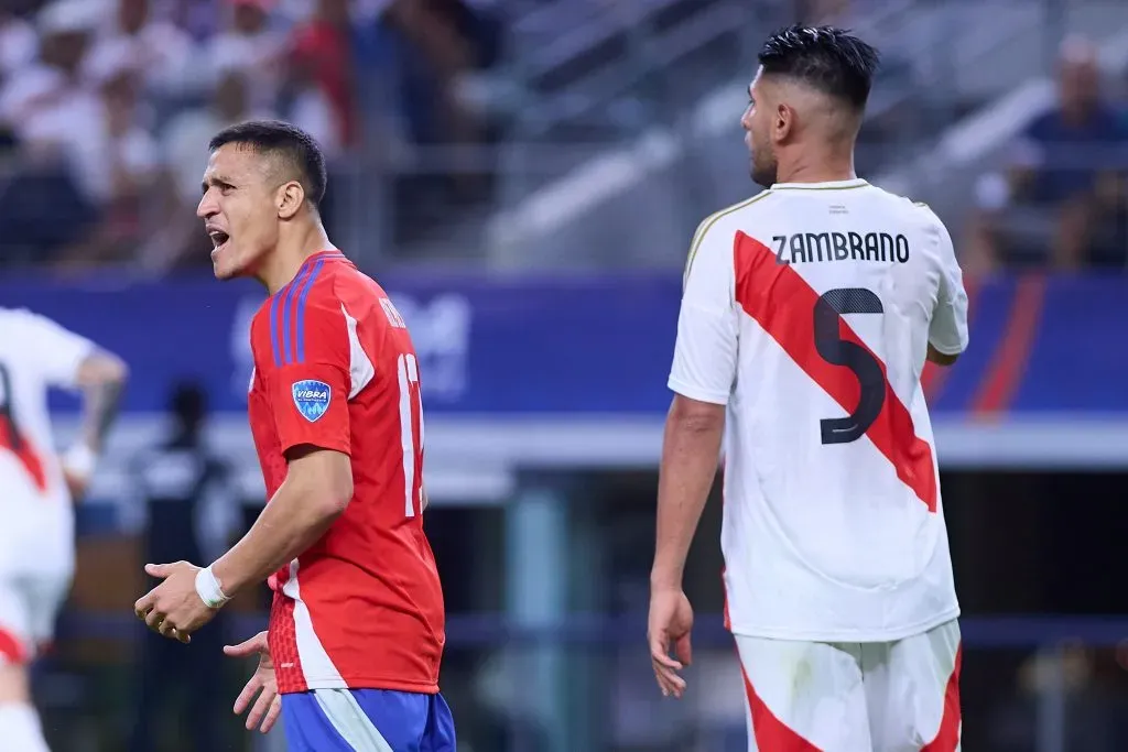 Alexis Sánchez fue escogido como el mejor jugador del partido entre chilenos y peruanos. Foto: Photosport.