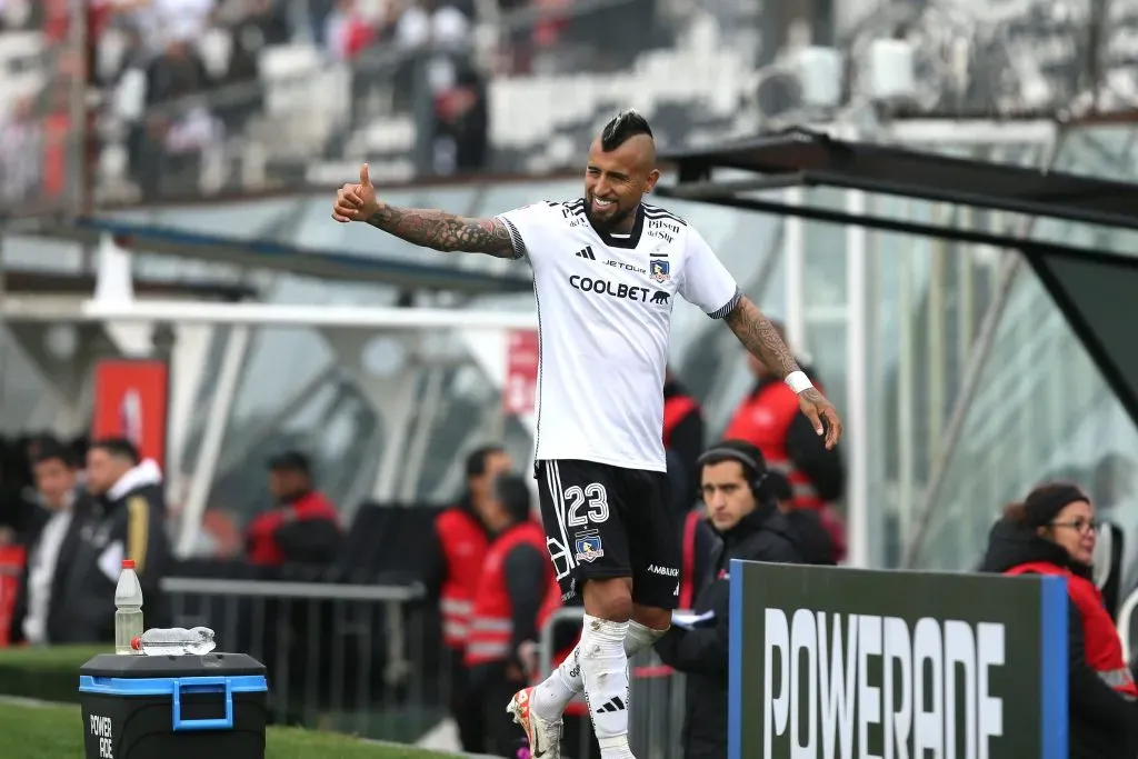 Arturo Vidal se perfila como titular para el duelo de Colo Colo vs Santa Cruz | Foto: Photosport