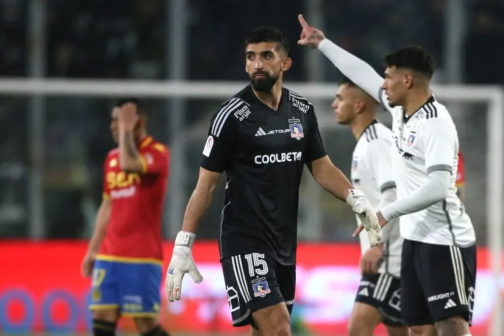 Amor terminó jugando como arquero en Colo Colo ante Unión Española | Foto: Photosport