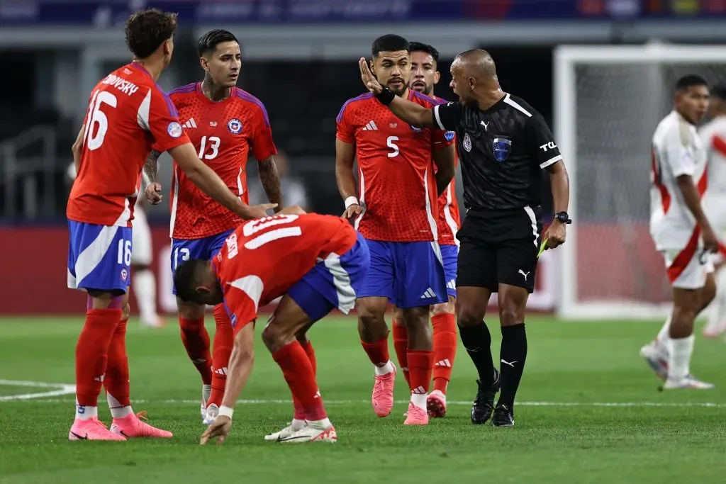 Wilton Sampaio arbitrando a Chile en la Copa América. (Foto: Getty Images)