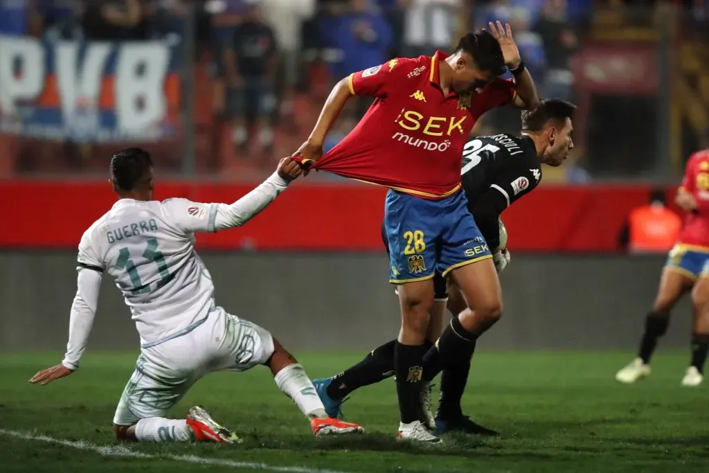 Jonathan Villagra con la camiseta de Unión Española. (Foto: Photosport)