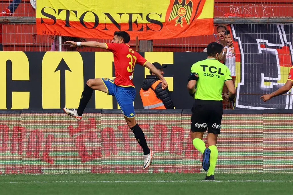 Jeyson Rojas festeja su primer tanto en Unión Española. Imagen: Photosport.