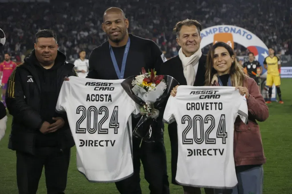 Acosta y Crovetto fueron homenajeados en el Monumental | Foto: Photosport