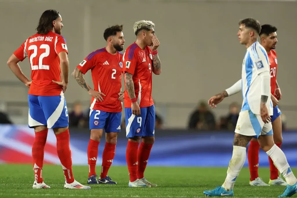 Chile viene de perder por tres a cero con Argentina. (Foto: Photosport)