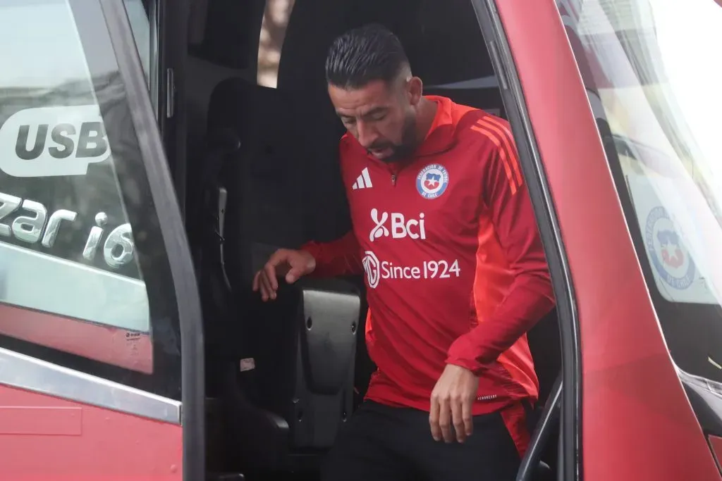 El Huaso entrenó a la par de sus compañeros en la práctica de este lunes en el Estadio Nacional. Foto: Photosport.