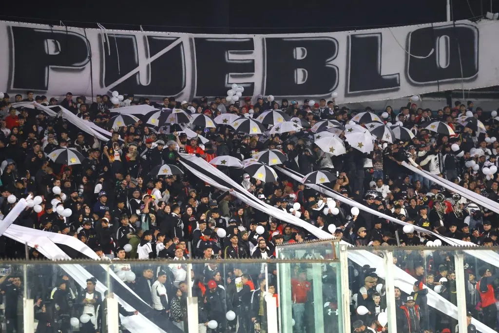 Hinchas de Colo Colo agotaron todas las entradas para el duelo con River Plate. Imagen: Marcelo Hernandez/Photosport