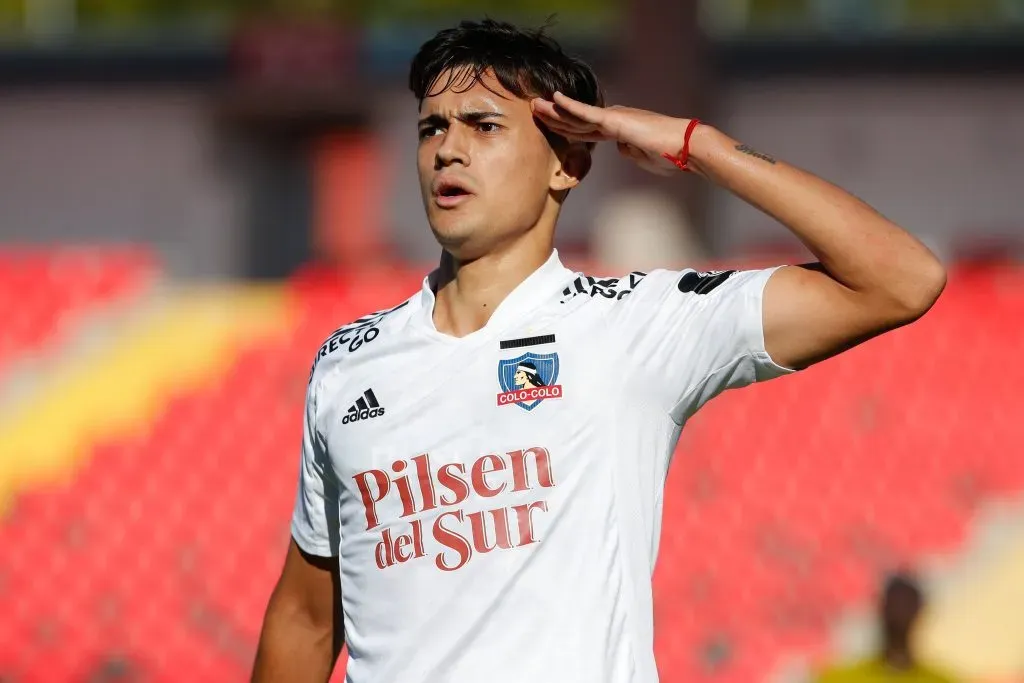 Pablo Solari con su celebración militar tras el gol a U. de Concepción en febrero de 2021 | Foto: Archivo