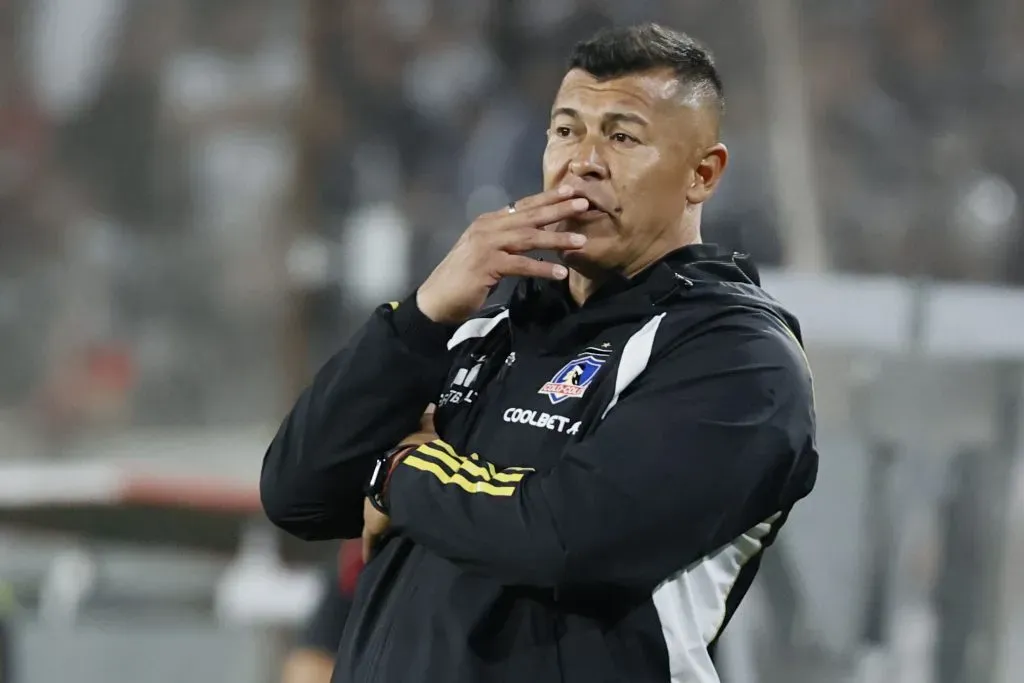 Almirón analizó Colo Colo vs Audax Italiano, y respaldó a Leandro Hernández | Foto: Photosport