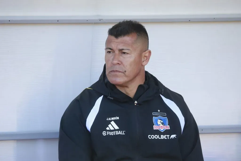 Jorge Almirón podrJorge Almirón podrá dirigir ante Magallanes