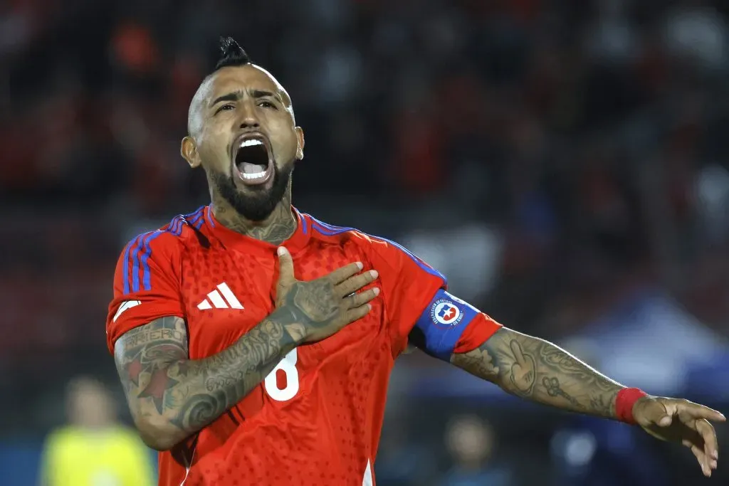 Arturo Vidal volvió a liderar a la Roja