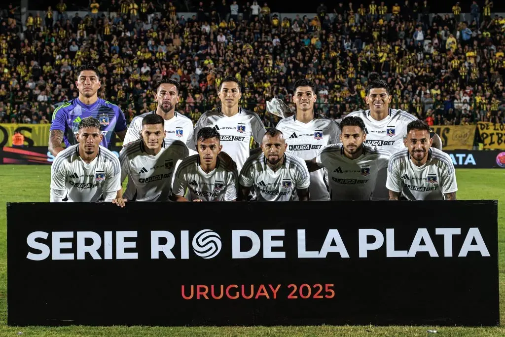 Los once titulares de Colo Colo en el amistoso contra Peñarol | Foto: Photosport
