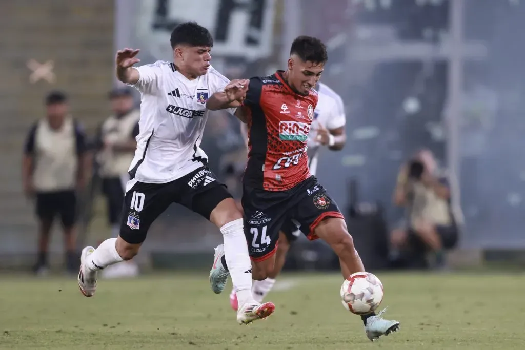Claudio Aquino ya debutó con la camiseta de Colo Colo | Foto: Photosport