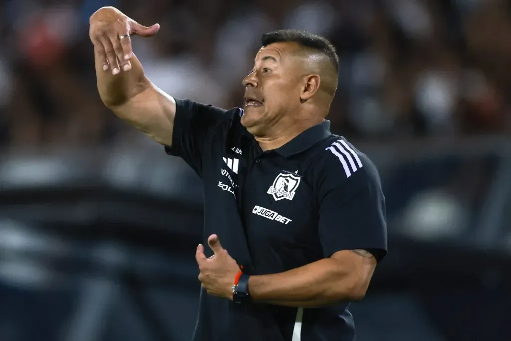 Jorge Almirón durante el partido ante Everton