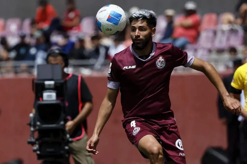 Jeyson Rojas es uno de los jugadores a préstamo desde Colo Colo