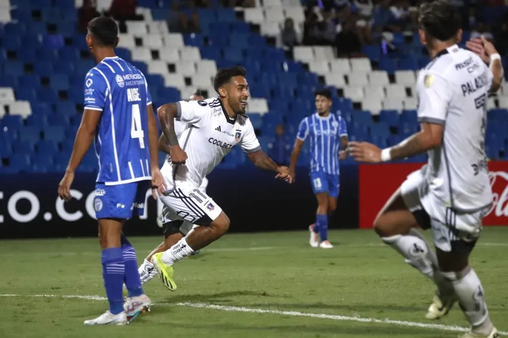 Colo Colo celebró por primera vez en Argentina ante Godoy Cruz