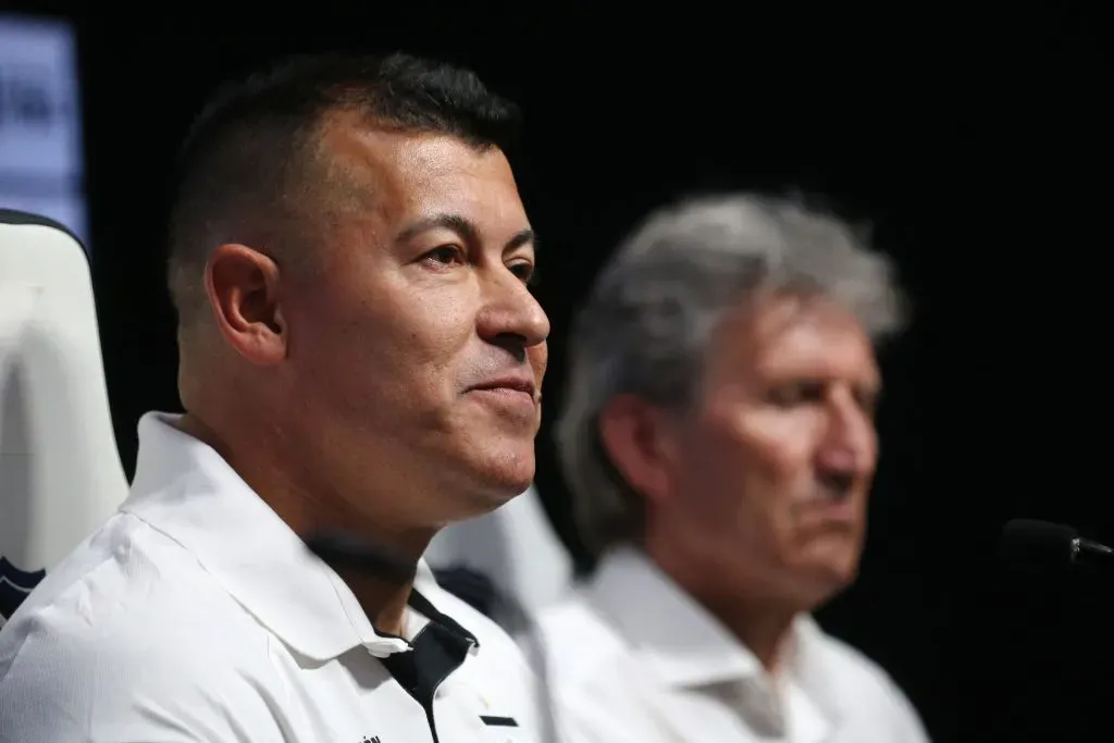 Daniel Morón y Jorge Almirón, dos cuestionados en Colo Colo