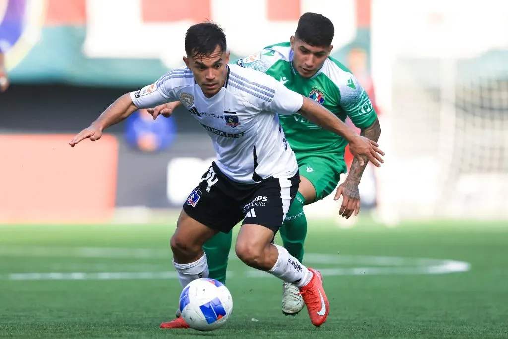 Vicente Pizarro podría estar viviendo sus últimas semanas en Colo Colo | Foto: Photosport