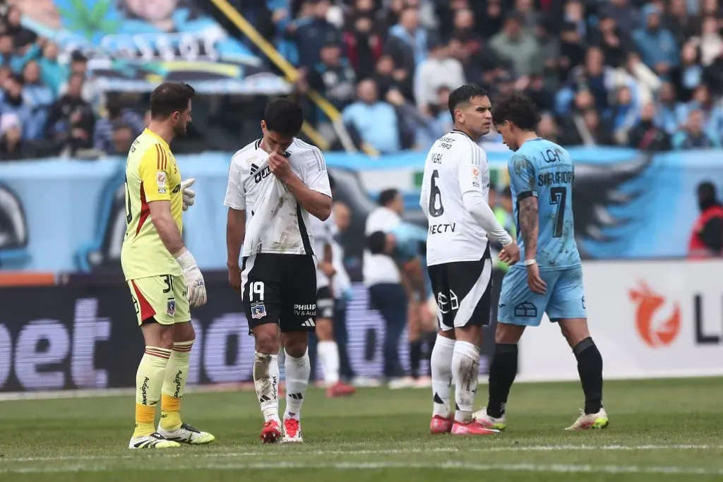El uruguayo busca revertir su duro presente en Macul. Imagen: Carola Tabilo /Photosport