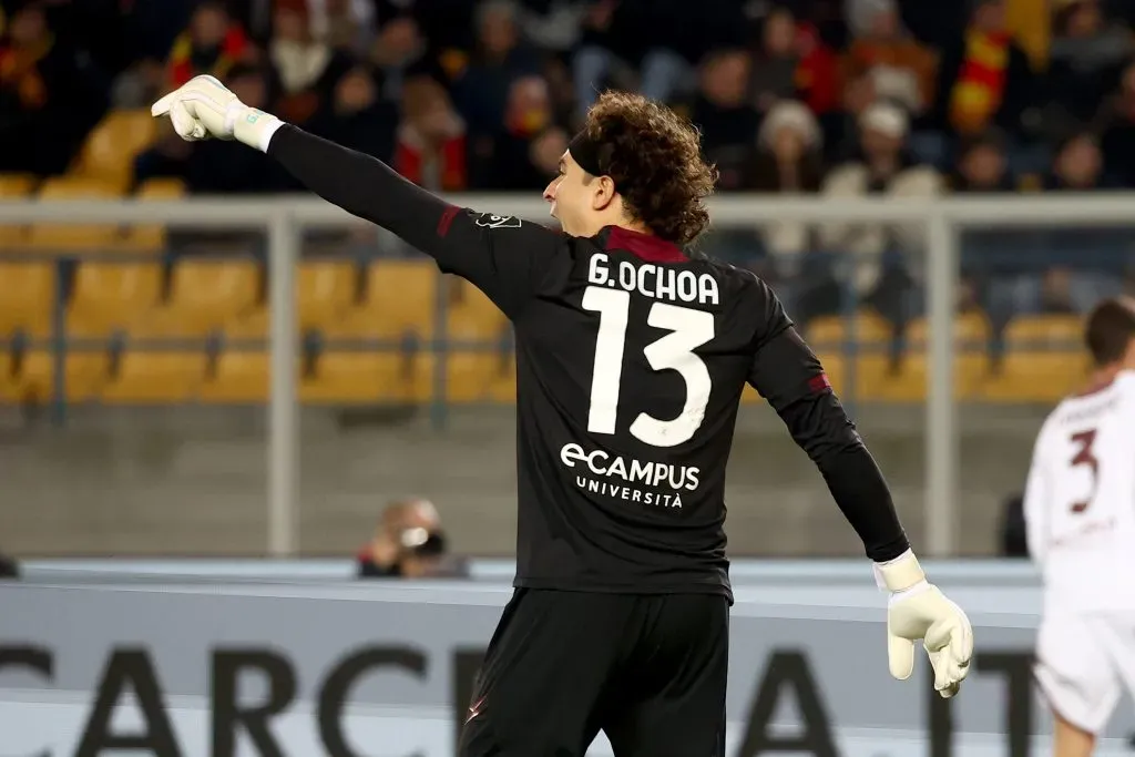 LECCE, ITALY – JANUARY 27: Guillermo Ochoa of Salernitana during the Serie A match between US Lecce and Salernitana at Stadio Via del Mare on January 27, 2023 in Lecce, Italy.(Photo by Maurizio Lagana/Getty Images)