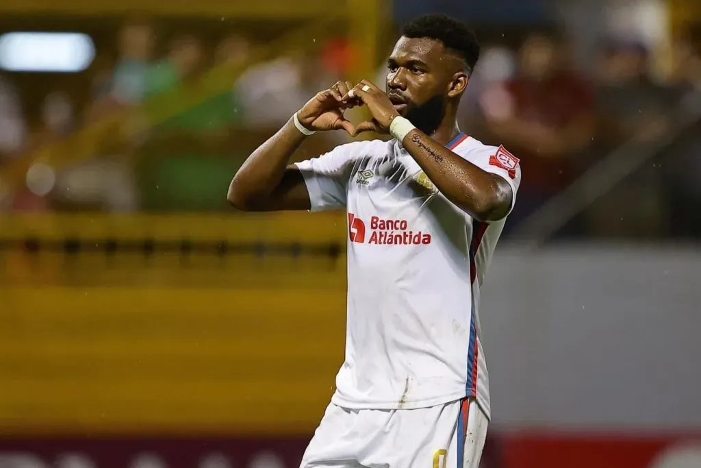 Jorge Benguché con Olimpia