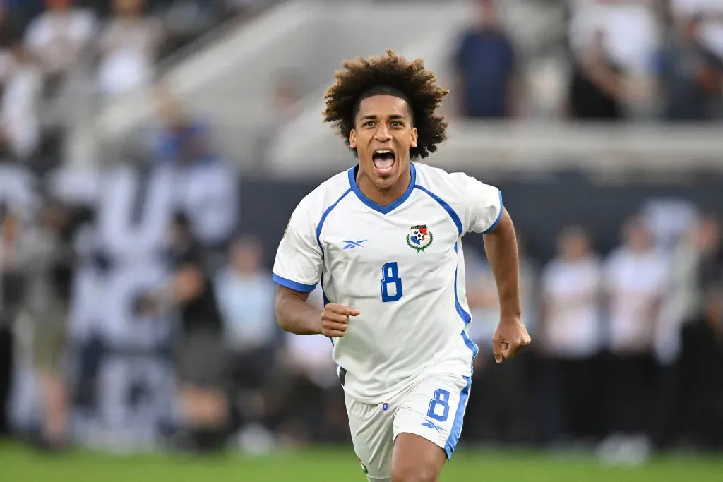 Adalberto Carrasquilla of Panama celebrates after scoring the penalty kick. (Photo by Denis Poroy/Getty Images)