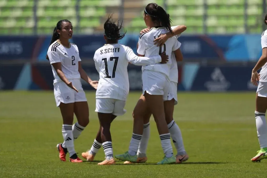 Fonseca anotó el 1-1 parcial de Costa Rica contra Estados Unidos.