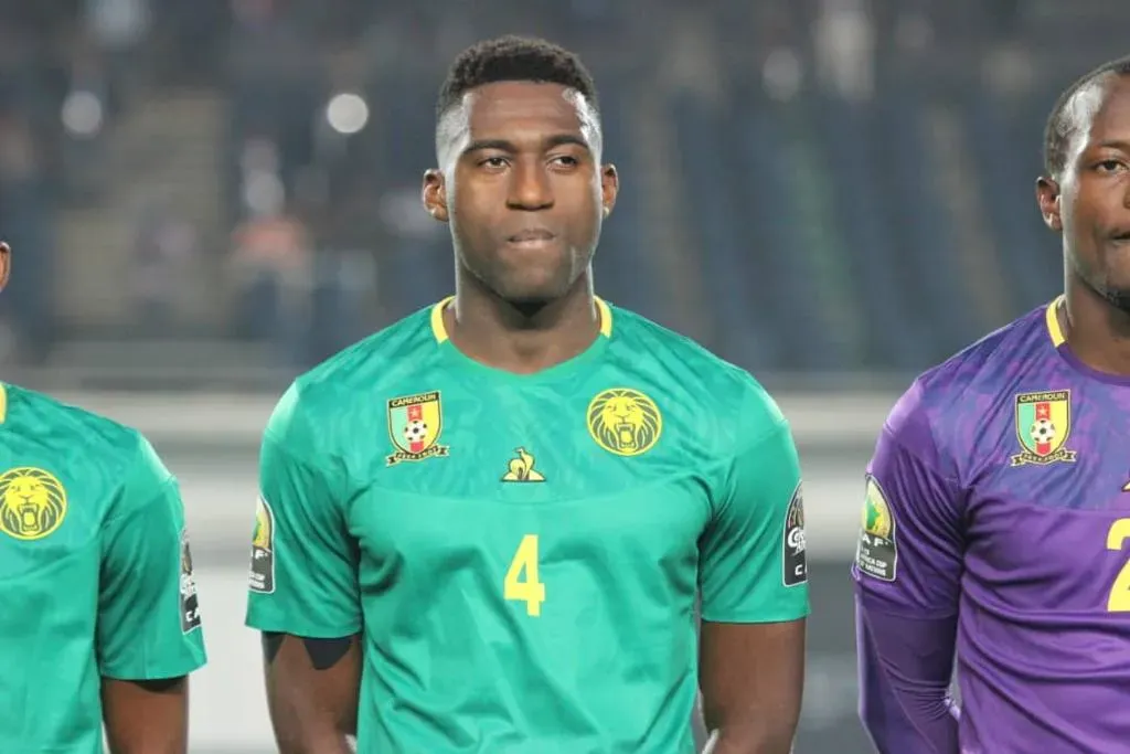 Oumar González con la Selección de Camerún