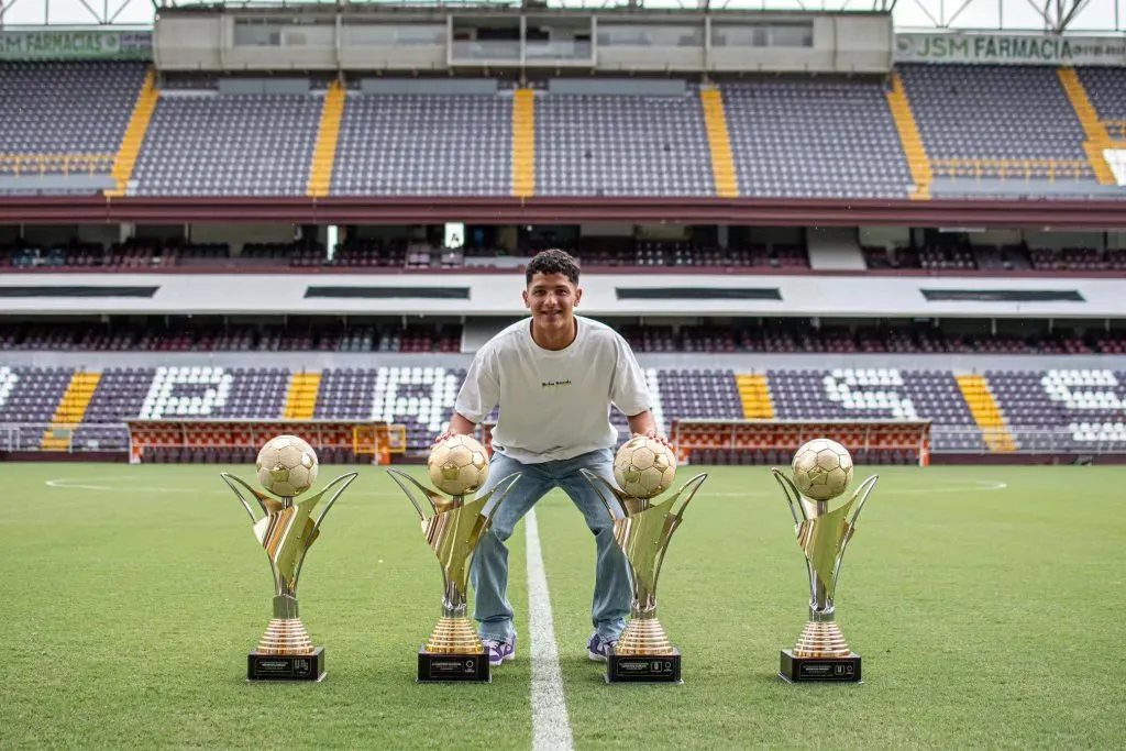 Warren Madrigal – Deportivo Saprissa