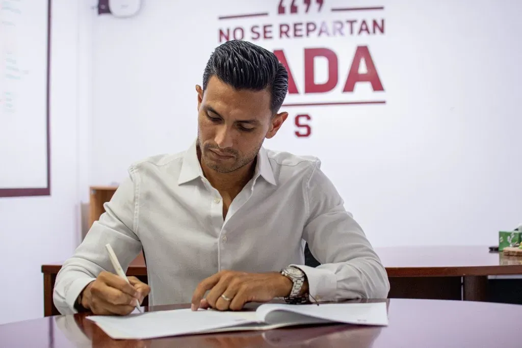 Deyver Vega – Saprissa