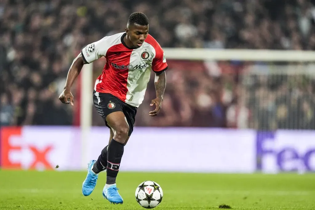 Jeyland Mitchell debutó con el Feyenoord en Champions League. (IMAGO)