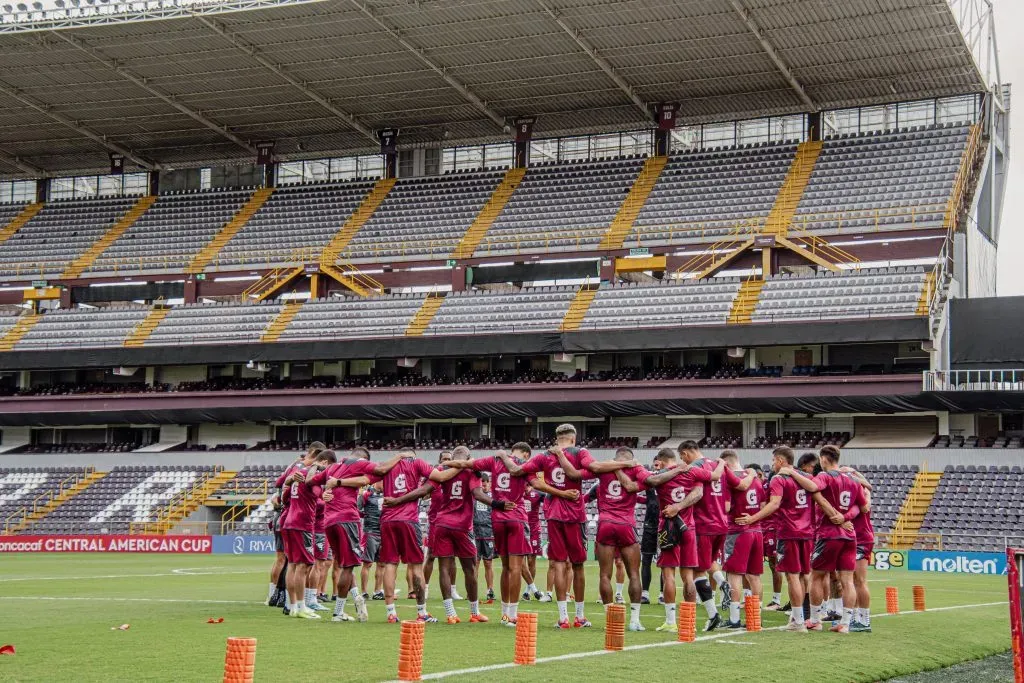 Deportivo Saprissa / X