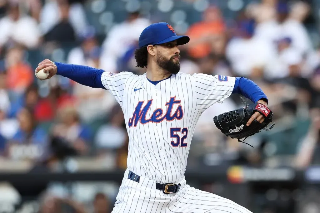 NEW YORK, NEW YORK – MAY 29: Jorge López #52 of the New York Mets in action against the Los Angeles Dodgers at Citi Field on May 29, 2024 in the Queens borough of New York City. (Photo by Luke Hales/Getty Images)