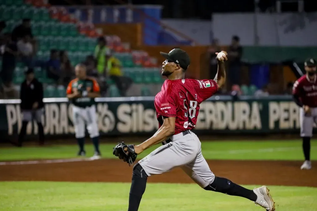 Radhamés Liz 5.1 IP | 3 H | 1 R 1 2 BB | 4 K vs Leones de Yucatán | Juego 2 primer playoff, Estadio Víctor Cervera Pacheco, 5 de agosto 2024 (Cortesía)