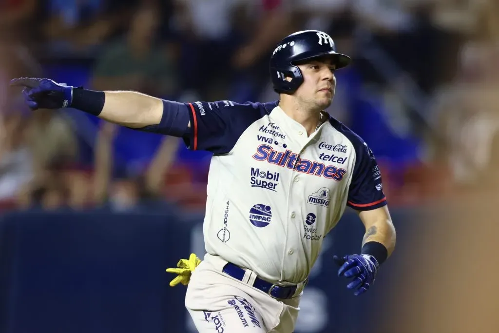 Víctor Mendoza le dio la vuelta al juego con HR de dos carreras (Cortesía)