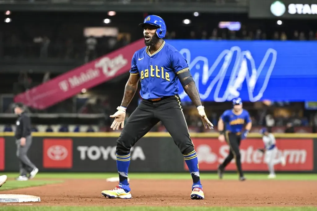 Randy Arozarena suma racha de cinco juegos con al menos un hit, al 15 de septiembre 2024 (Getty Images)