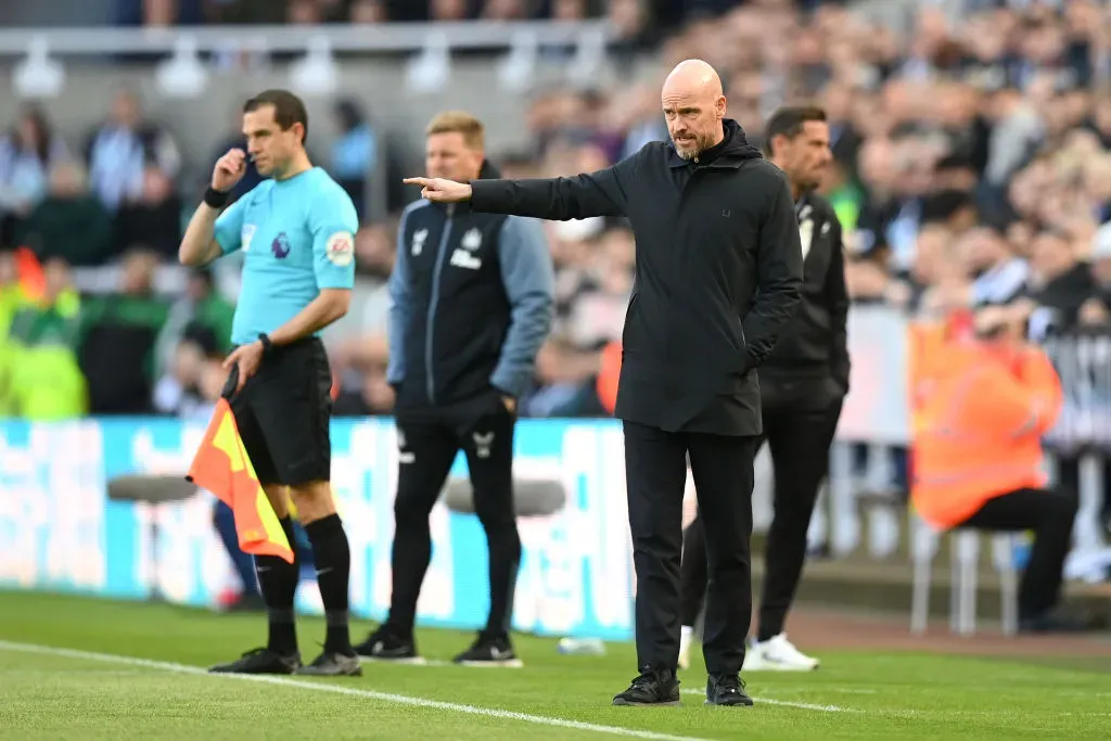 Erik ten Hag no quedó conforme con lo que vio en el duelo ante el Newcastle (Getty Images)