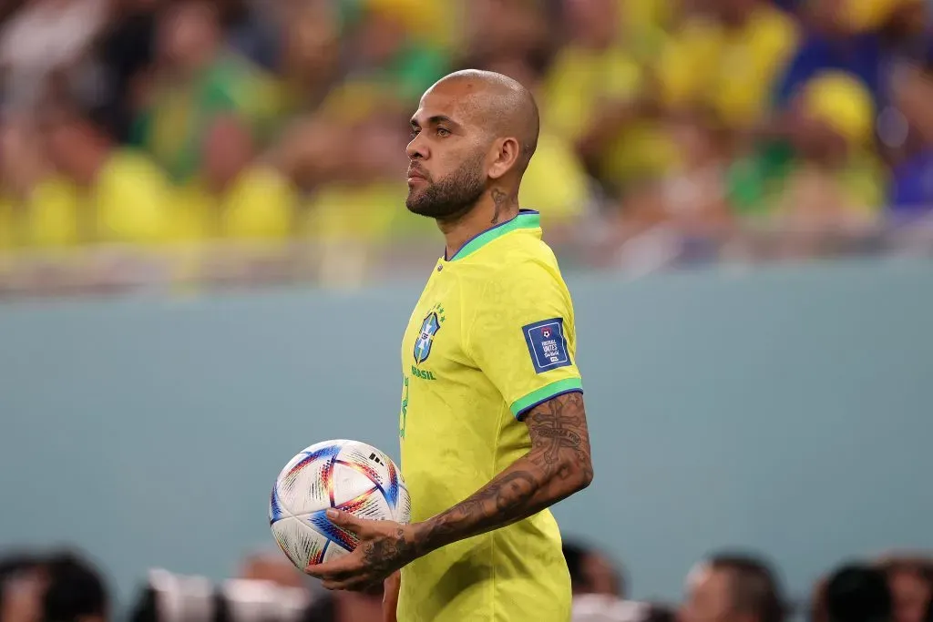 Dani Alves jugó con su selección en la pasada Copa del Mundo (Getty)