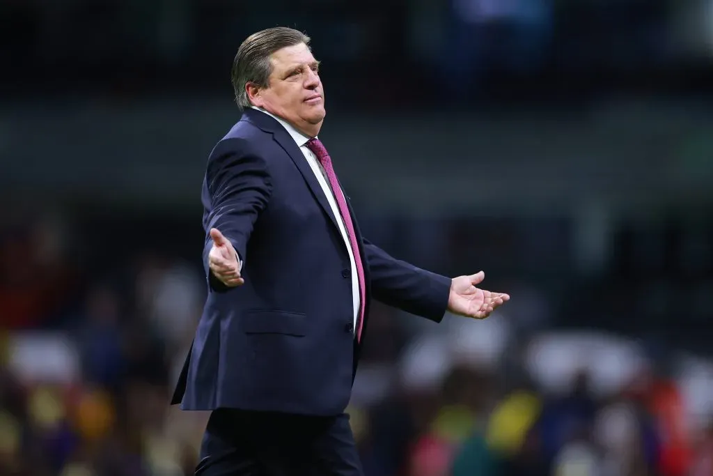 Miguel Herrera podría asumir como DT del Tri (Getty)