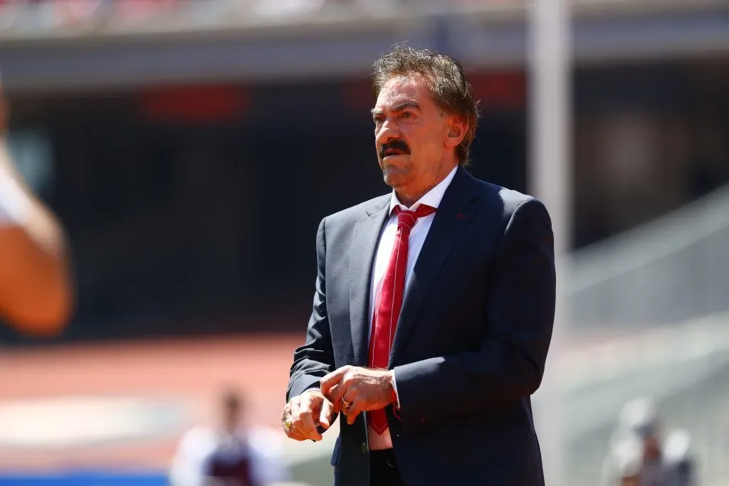 Ricardo La Volpe dice que Lainez no juega en su mejor posición y esto le afecta (Getty)