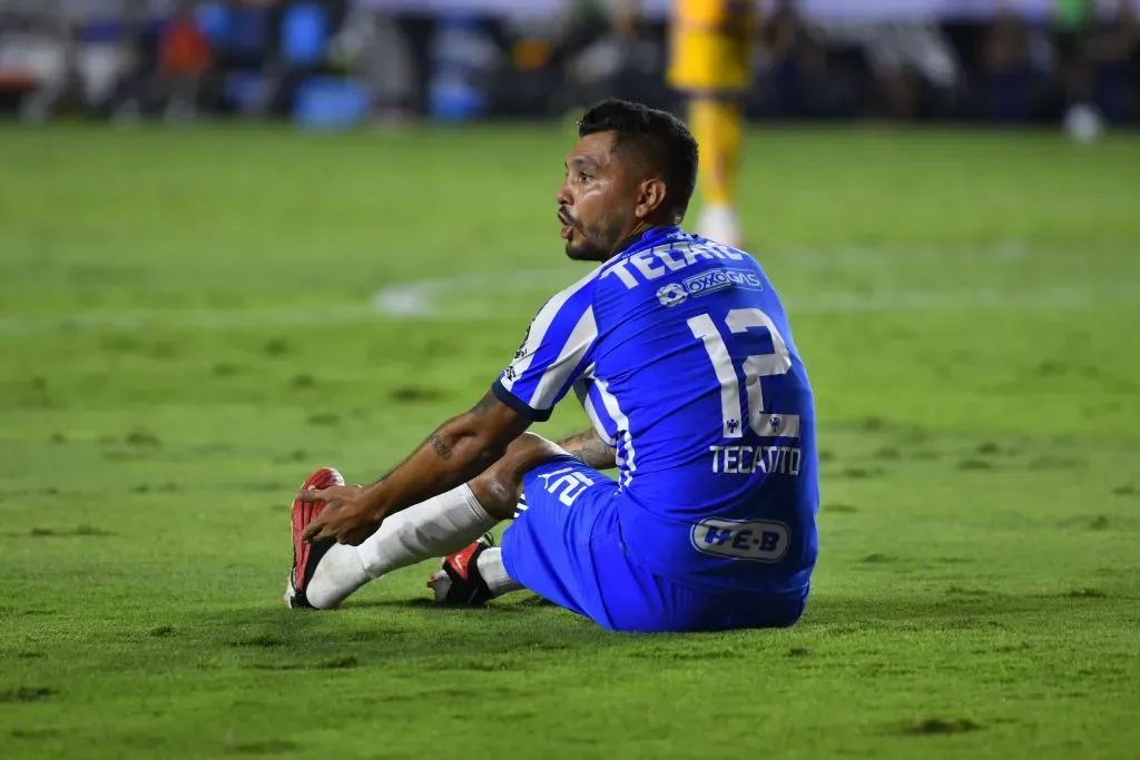 Tecatito será baja por unos cuantos días (Imago7)